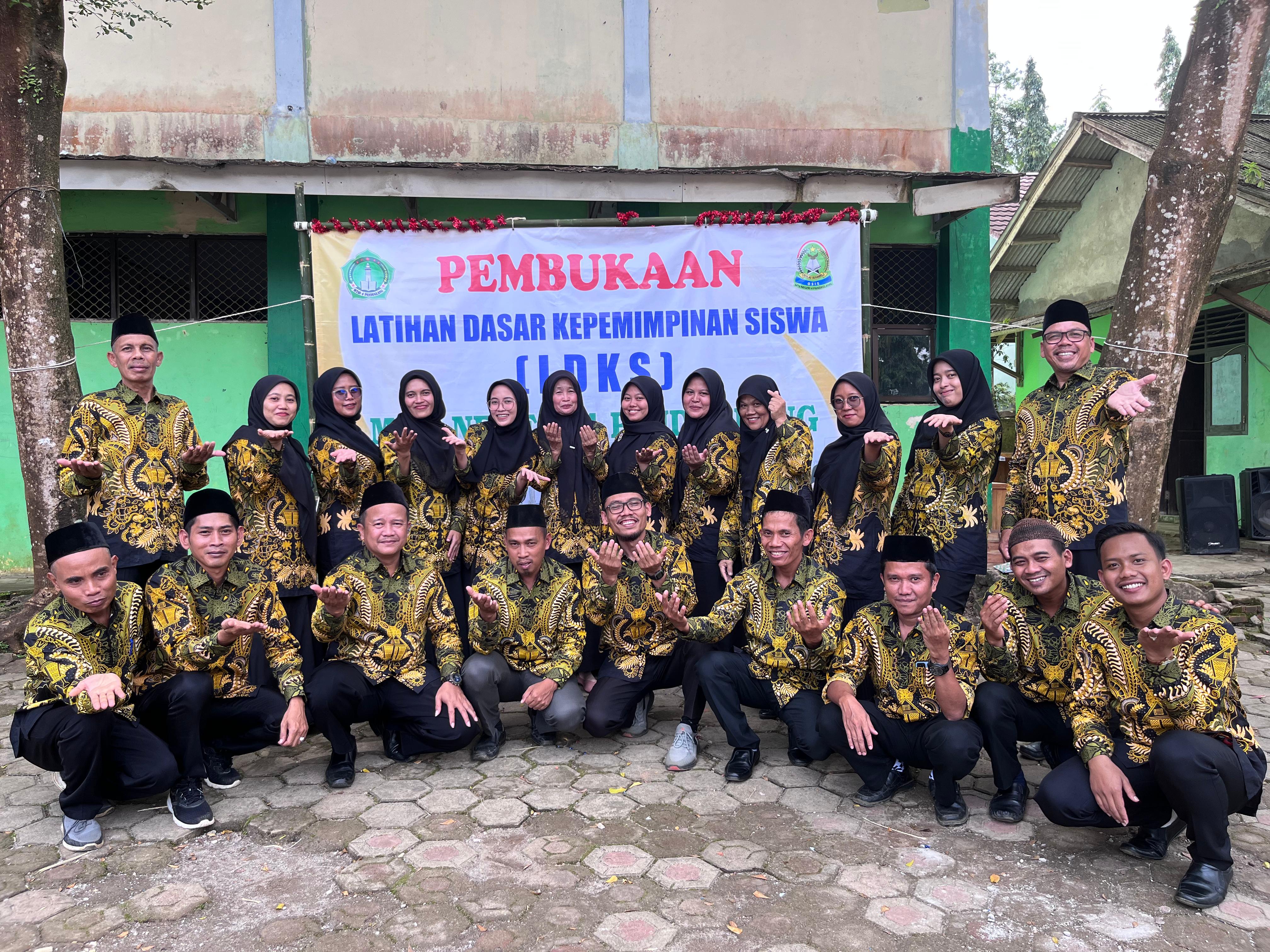 upacara pembukaan LDKS tahun 2026 MTsN 4 Pandeglang